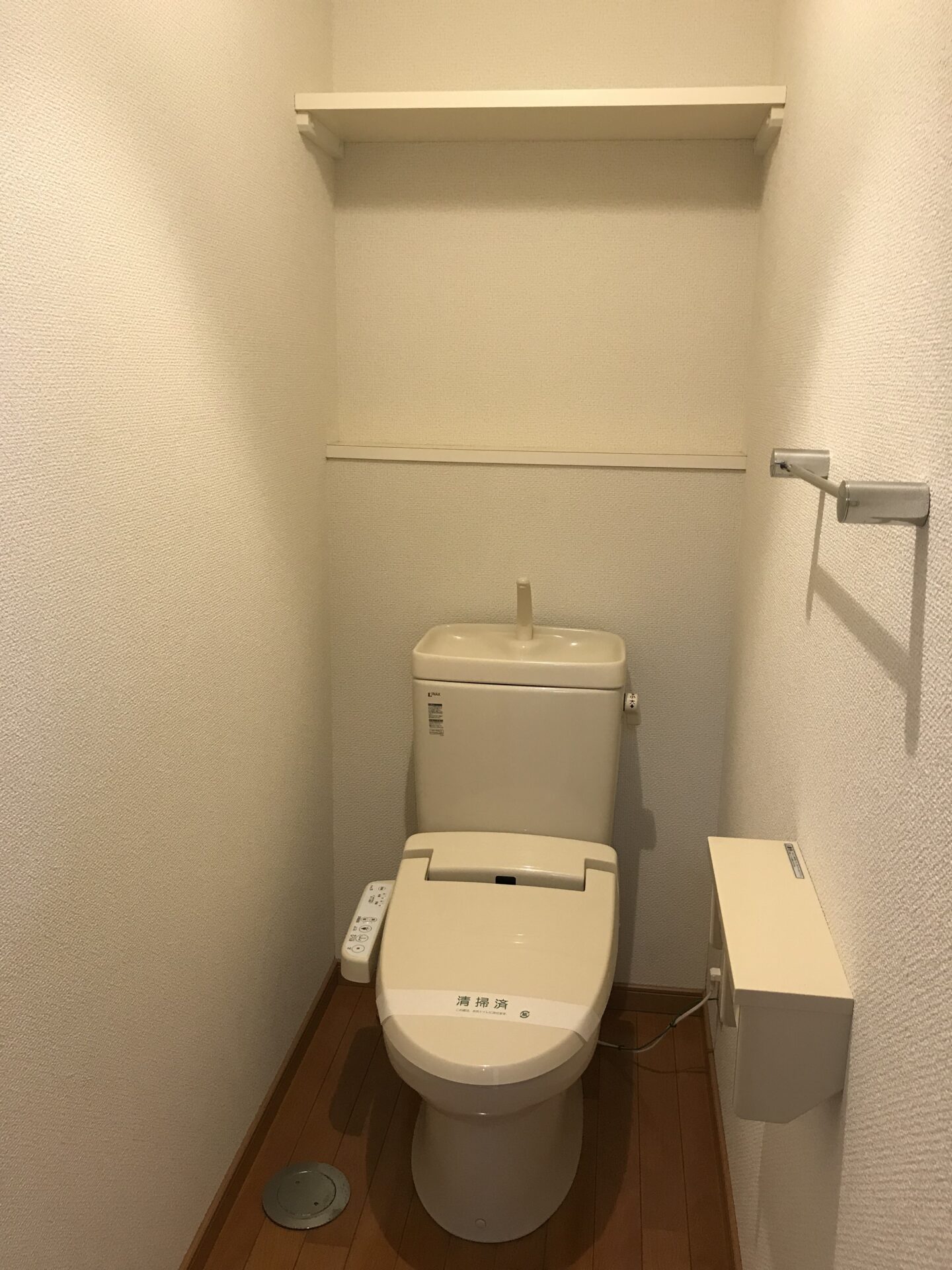 画像は同タイプ別室になります